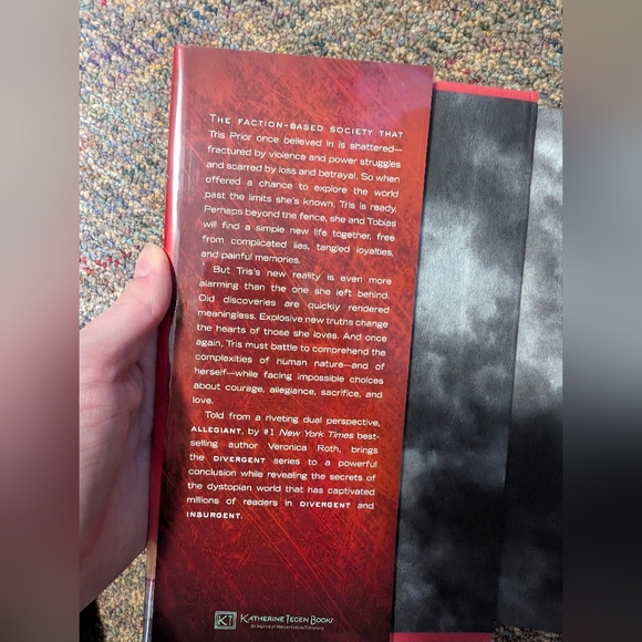 Allegiant By Veronica Roth - Picture 3 of 3